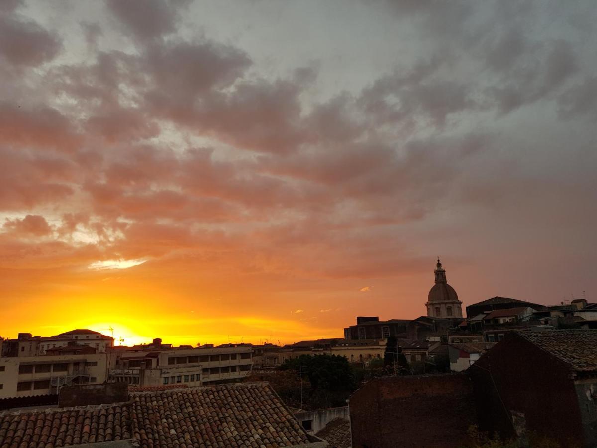 La Terrazza Di Leda Appartement Catánia Buitenkant foto